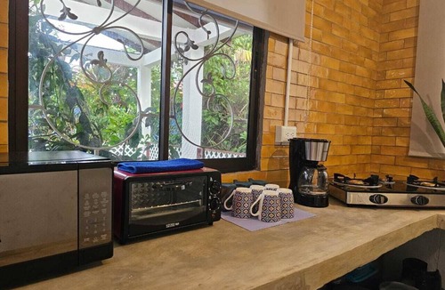 Santa Lucia House | Casa Mandala, un oasis fresco en la calurosa selva de Tortuguero con wifi y aire