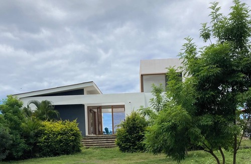 Popoyo House | Casa Margarita ~ Stress free Zone on the Beach with StarLink!