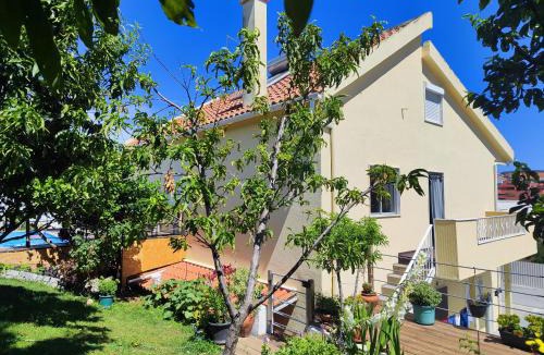 Loures House | Casa Maria