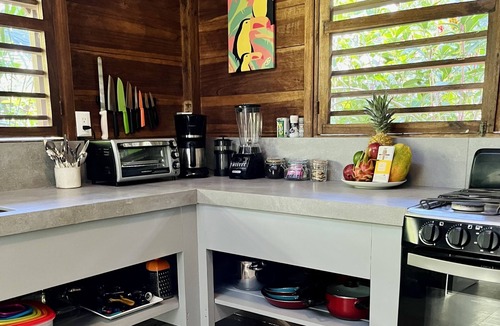Cocles Cottage | Casa Mariposa - Jungle Oasis, Close to the Beach!