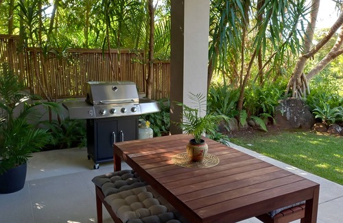 Buderim Villa | Casa Mia Retreat Luxury Family Home on Buderim. Pet friendly.