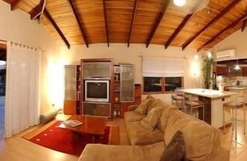 Playa Langosta House | Casa Oasis - Langosta Paradise