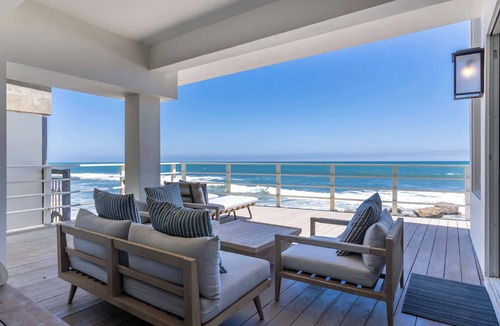 Eastern Malibu Villa | Casa Oceana by Oraklus