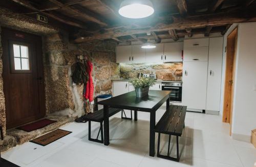 Seia Ski Chalet | Casa Oeste