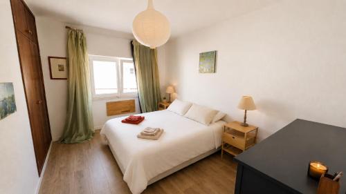 Charneca de Caparica e Sobreda Apartment | Casa Onda - Apartment near the beach