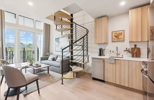 Laguna Apartment | Casa Riviera Loft Apartment 23