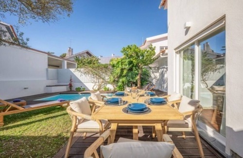 Cascais Villa | Casa Rosário : Three Bedroom Villa with Private Pool;
