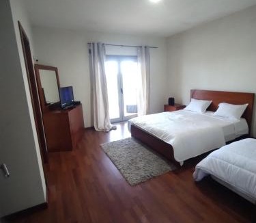 Calvao House | Casa Rosa rua do janga n 22