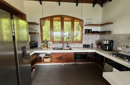 Ballena House | Casa Selvática Wildlife Happiness