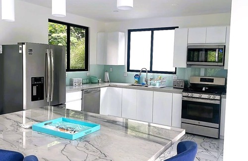 Tres Rios House | Casa Tranquilo - Paradise in Paradise 4 Bedrooms, 4 Bathrooms - Sleeps 4 to 10