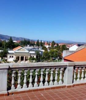Vila Nova de Foz Coa Hotel | Casa Vermelha