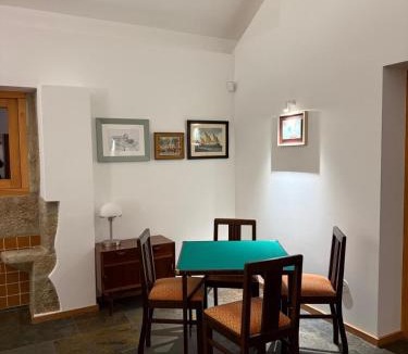 Vila de Cucujaes House | Casa Vidinha