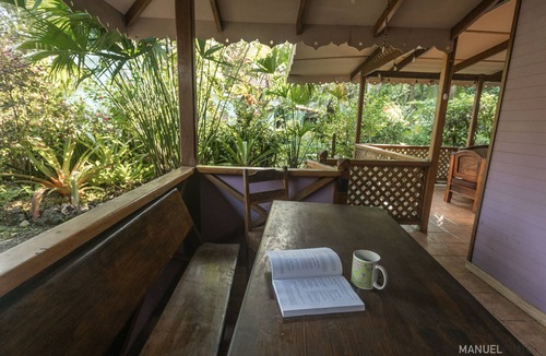 Punta Uva Ski Chalet | Casa Violeta Beachfront 3BR Caribbean Home with A/C