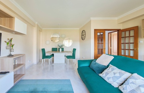 Odivelas Condo | CasaFernandes 15 | Premium Stay Metro - Lisbon