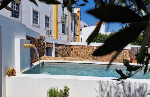 Constancia House | CASAS de CONSTÂNCIA