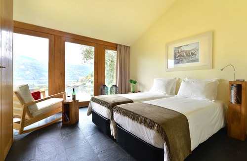 Baiao House | Casas de Pousadouro 1043