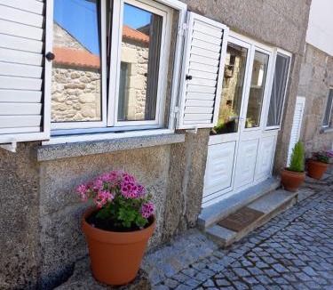 Pousafoles do Bispo Apartment | Casas Ti Flores