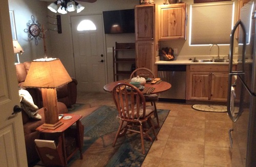 Southeastern Villa | Casita only 3 blocks from downtown- Very clean!