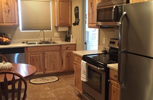 Southeastern Villa | Casita only 3 blocks from downtown- Very clean!
