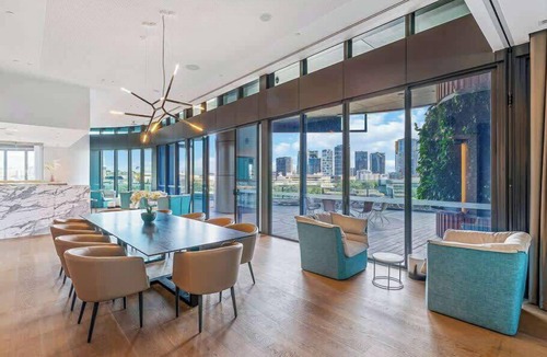 Brisbane Central Business District Apartment | CASSA ONE - Luxurious Urban Living w/Riverview