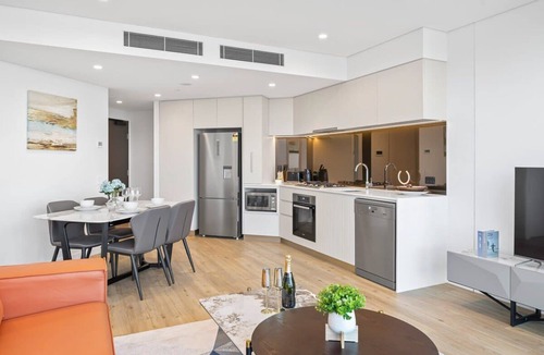 Brisbane Central Business District Apartment | CASSA ONE - Pool, Gym, BBQ & River View Apt CBD