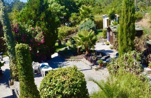 Costa de Caparica Villa | Cedars Guest House - beach & Lisbon
