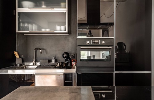 Santo Condestavel Apartment | Celery Black Apartment, Santos, Lisbon