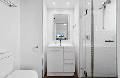 Brisbane Central Business District Apartment | Central Brisbane Studio with Stunning River Views