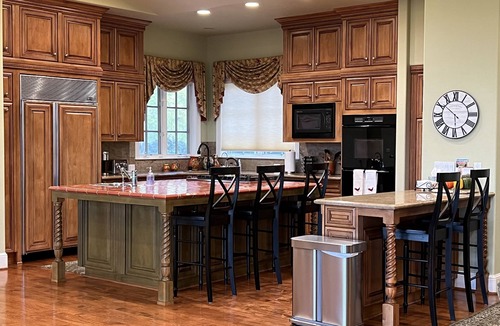 Callender House | Central Coast Luxury Estate with Pool, Professional Putting Green, & Pickleball