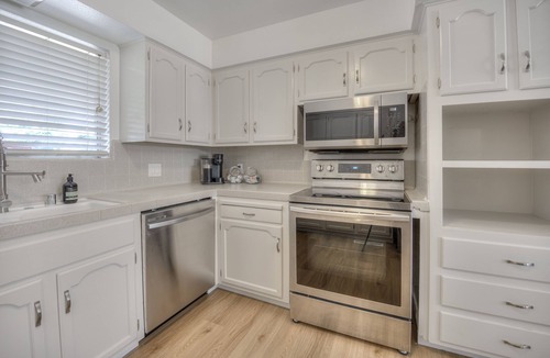 Raisin House | Central location - Fresno Home - 61 miles from Yosemite