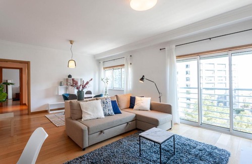 Parque das Nacoes Apartment | Central Orient Residence - Modern, spacious and sunny! By the river!