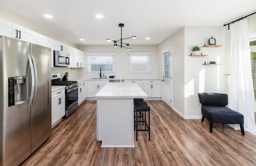 Valencia Park House | Central SD Home w/Private Backyard,Parking,W/D,A/C