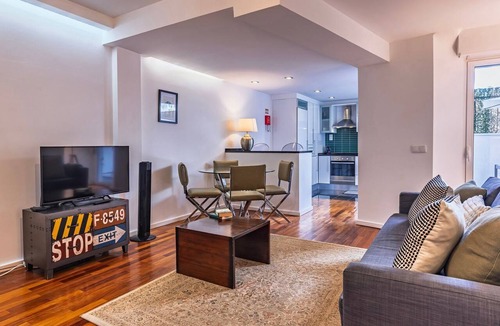 Casal da Ladeira Apartment | Central Sunny Terrace in Entrecampos by LovelyStay