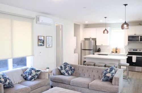 City Heights Apartment | Central Townhome 1 King 2 Queen Beds Zoo DT North Park