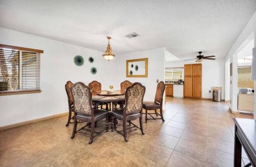 Paradise House | Centrally located Spacious Vacation Hom 13 m strip
