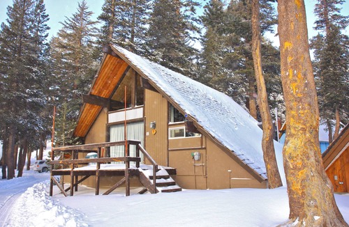 Mammoth Lakes Ski Chalet | Chalet #5, Ski In Ski Out Chalet at the Main Lodge