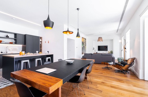Estoril Ski Chalet | Chalet Estoril Luxury perfect for Family & Friends