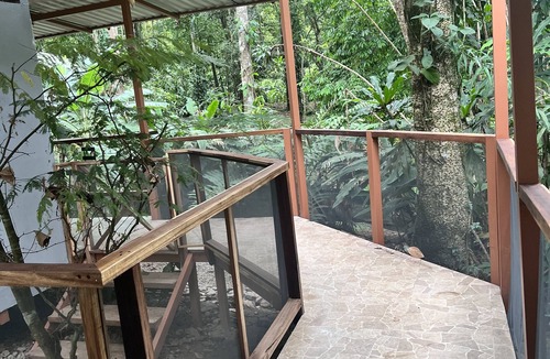 Chiguata House | Charming 2 bedroom house with fiber optic in cocles Puerto Viejo de Talamanca