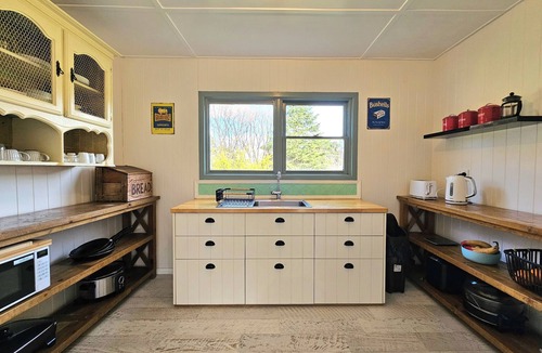 Rydal Cottage | Charming 1 bedroom country cottage in historical little town of Rydal.