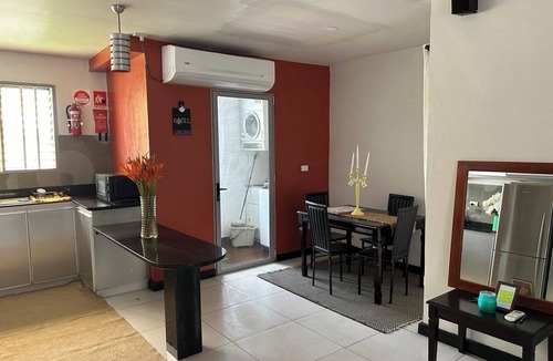 Suva House | Charming 2-bedroom apartment with AC, WiFi in brilliant Suva