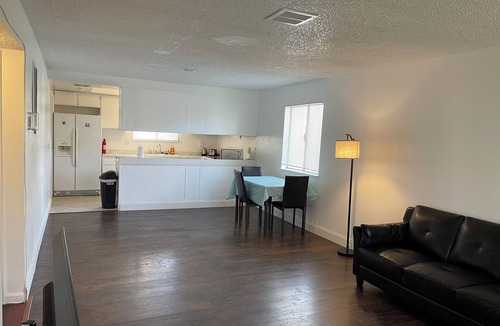 Las Vegas Condo | Charming 2-bedroom condo with WiFi, AC in wonderful Las Vegas