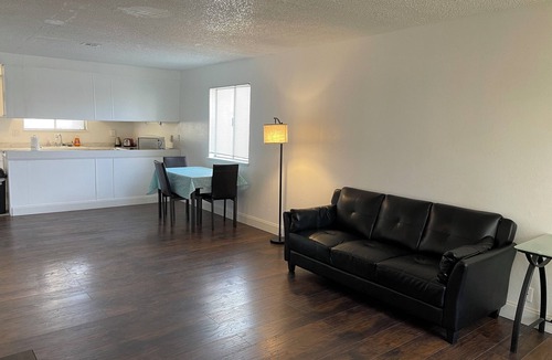 Las Vegas Condo | Charming 2-bedroom condo with WiFi, AC in wonderful Las Vegas