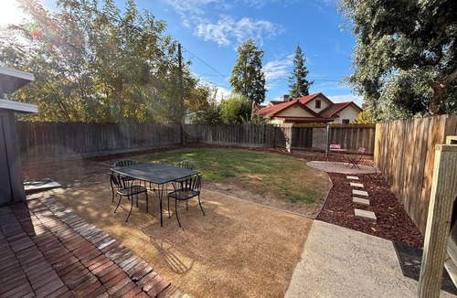 Turlock House | Charming 2-bedroom house in beautiful Turlock w/AC, plus near historic downtown