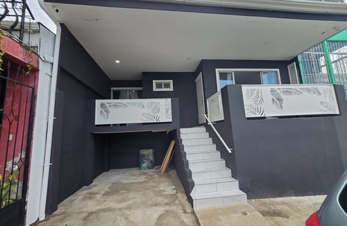 Santa Lucia House | Charming 3-bedroom house in enchanting Limón with AC, WiFi Relax with family.