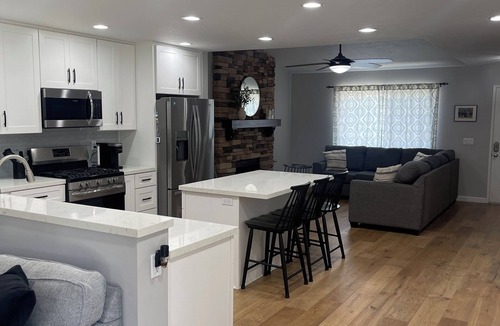 Carmel Mountain Ranch House | Charming 3-bedroom house in enchanting Poway with WiFi, AC, Hot tub