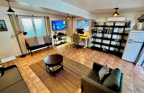 Oak Park House | Charming 4-bedroom hacienda in gorgeous Santa Barbara with AC