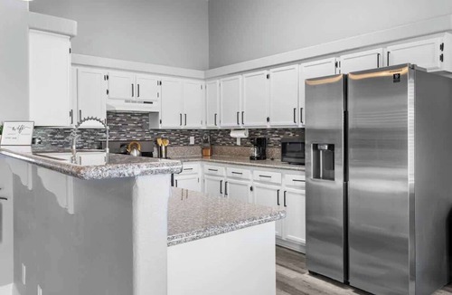 North Las Vegas House | Charming 5BR Home w Brand New Heated Pool & Spa!