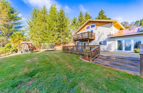 Fortuna House | Charming dog-friendly home with fireplace, pool table & access to fitness room