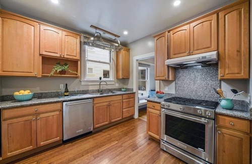 Outer Richmond Apartment | Charming full floor flat near ocean and city.