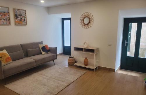 Esculca Apartment | Charming Jasmin House